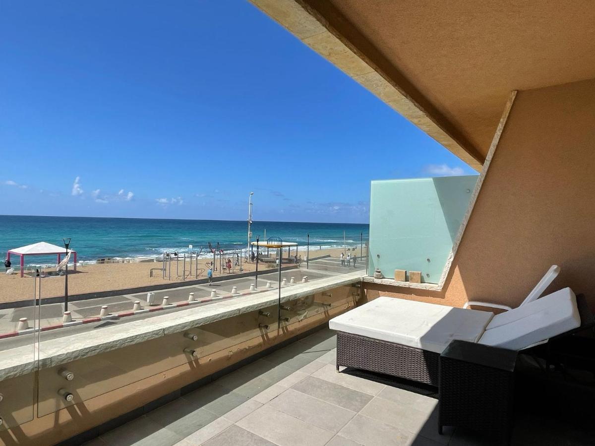 Sycamore On The Beach نهاريّا المظهر الخارجي الصورة
